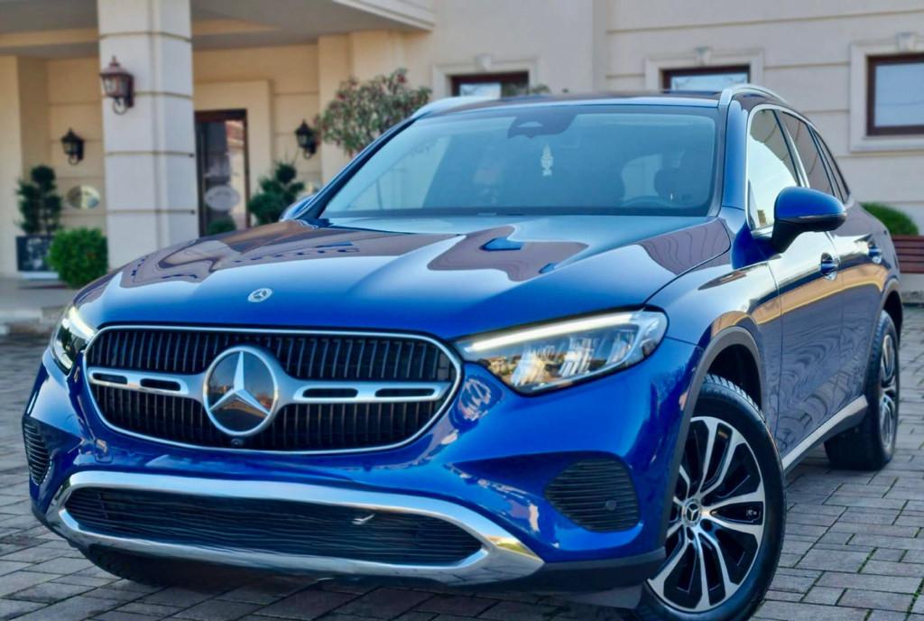 Mercedes-Benz ndash 4MATIC ndash Garantie 4 ani 44 900 eur