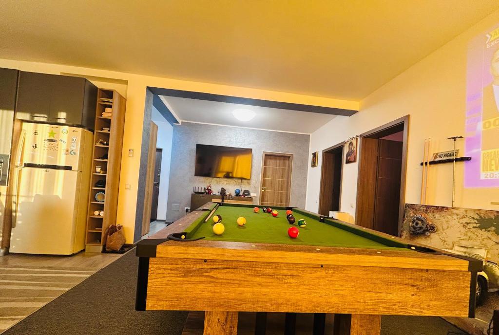 Apartament 3 camere 80 mp mobilat modern loc parcare inclus