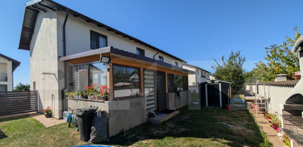 Casa tip duplex 176 mp utili teren 204 mp front stradal