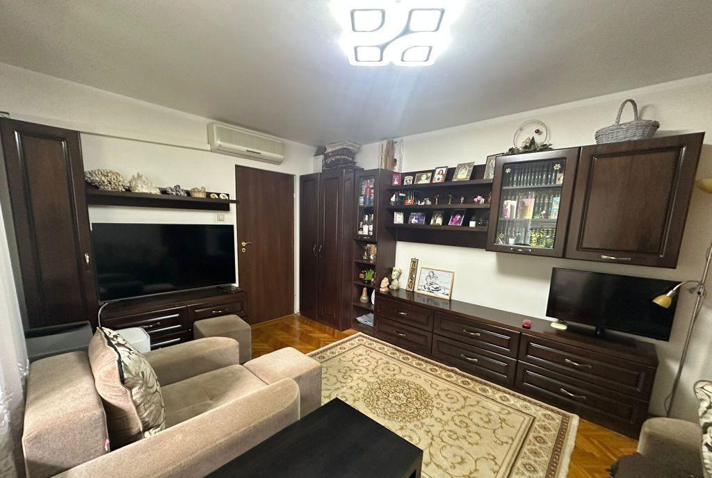 Apartament 3 camere Obregia centrala proprie