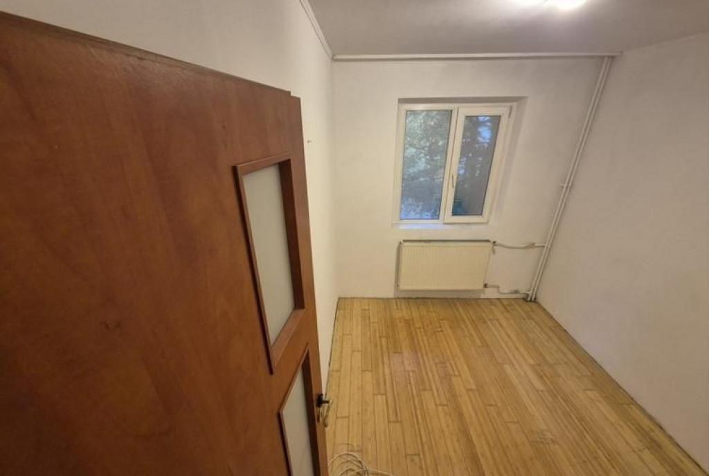 Apartament 3 camere Bd Brancoveanu