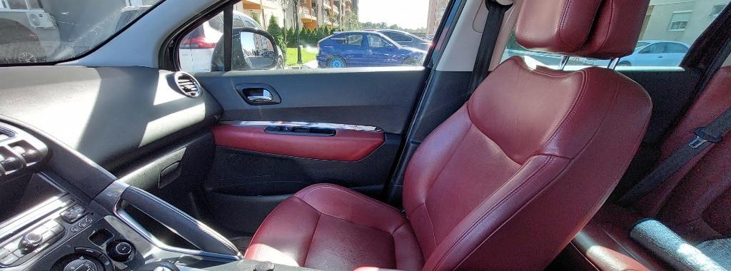 Peugeot 3008 Hybrid 5 700 eur