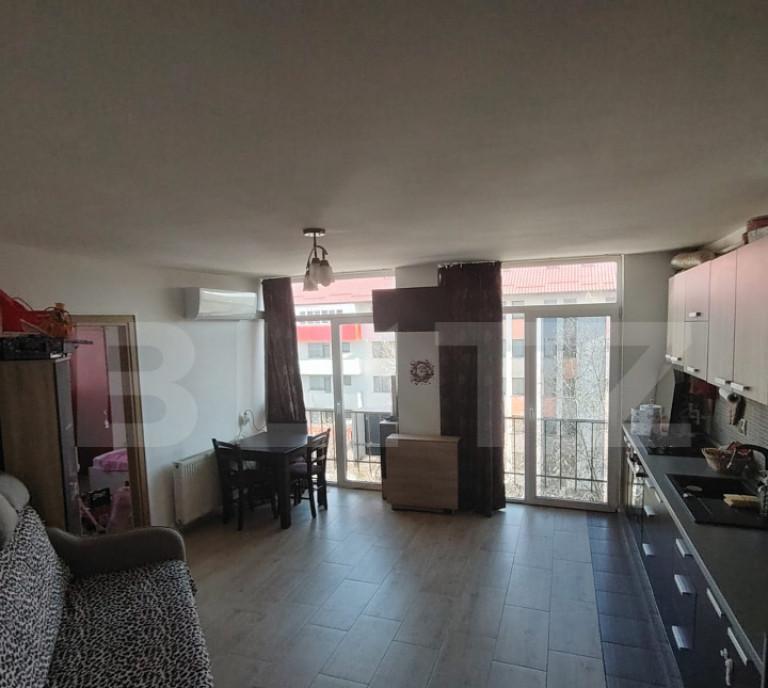 Apartament 3 camere 65 mp zona Tineretului parcare in cur