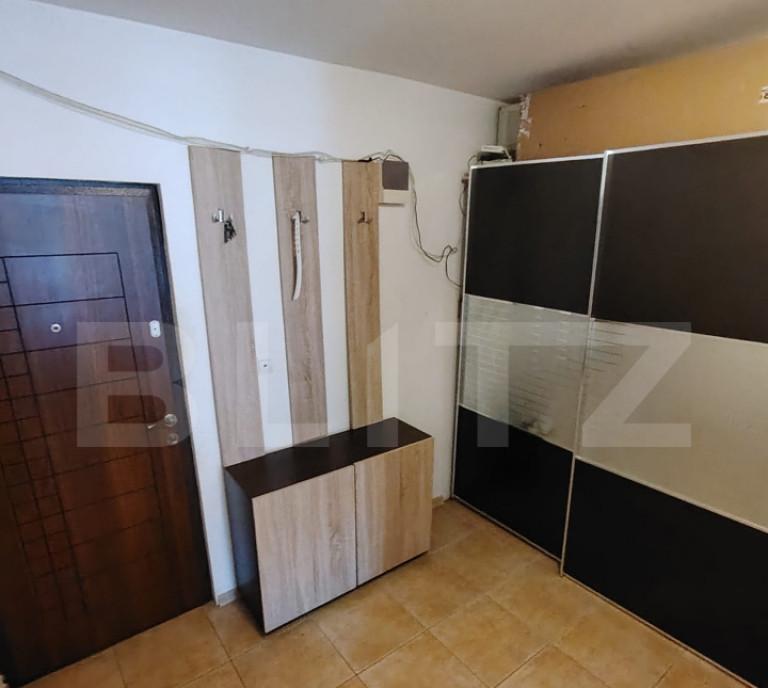 Apartament 3 camere 65 mp zona Tineretului parcare in cur