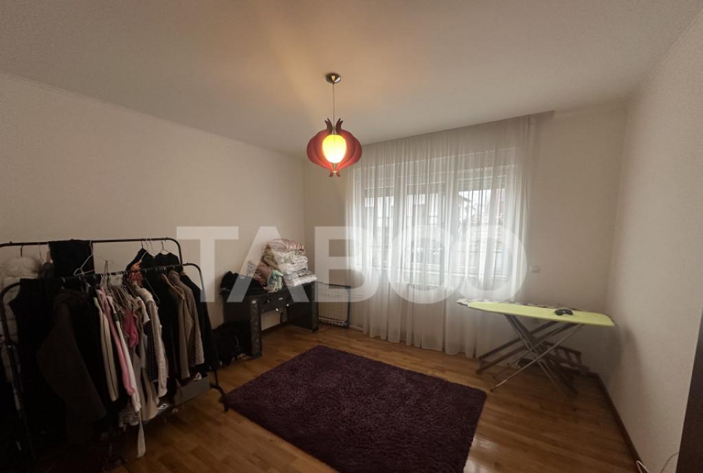 Apartament la vila cu 4 camere si 3 locuri de parcare Turnis