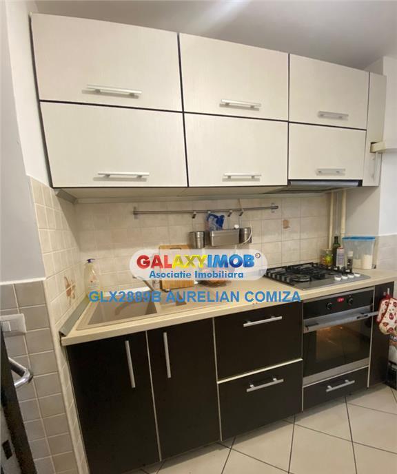 Apartament 4 camere Metrou Piata Romana