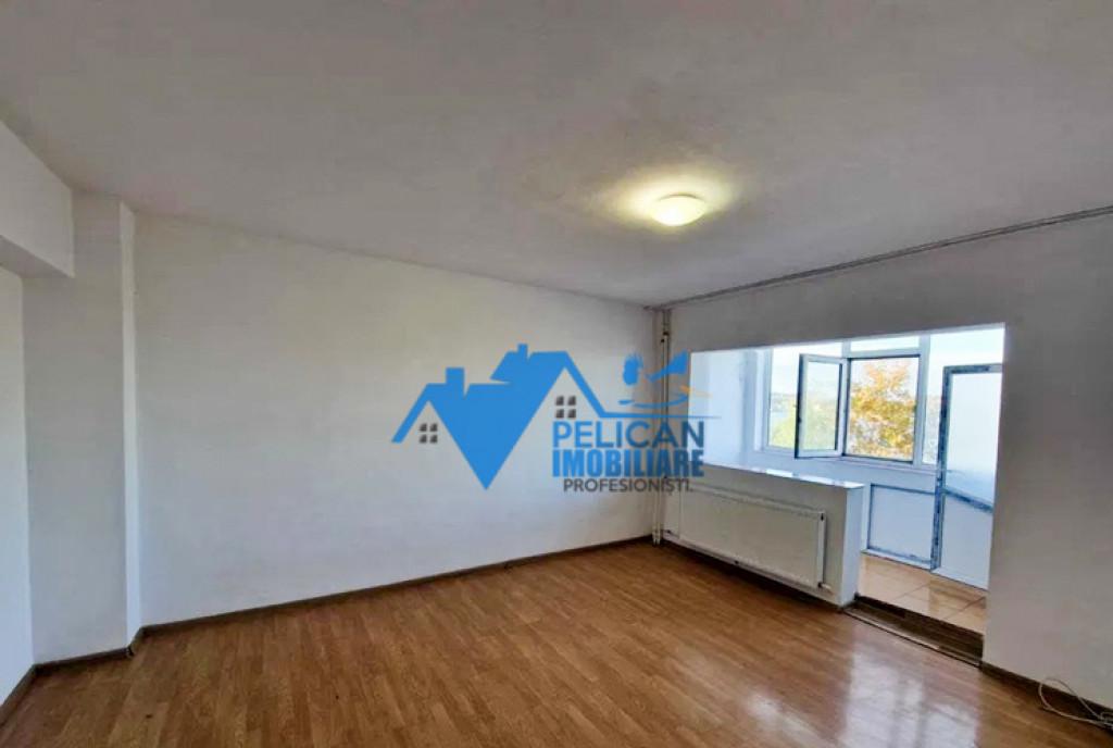 Pelican 2 camere decomandat etaj 2