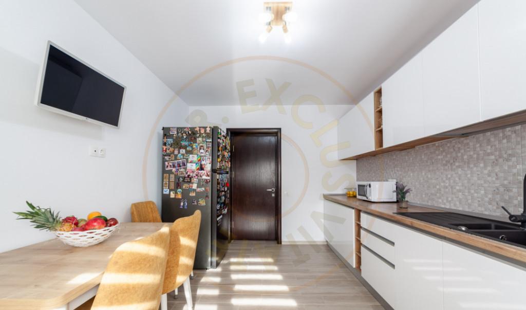 Apartament 3 camere Str Teilor Geamana