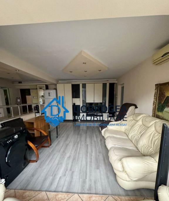 Casa 4 camere suprafata totala 80 mp tereren 355 mp des