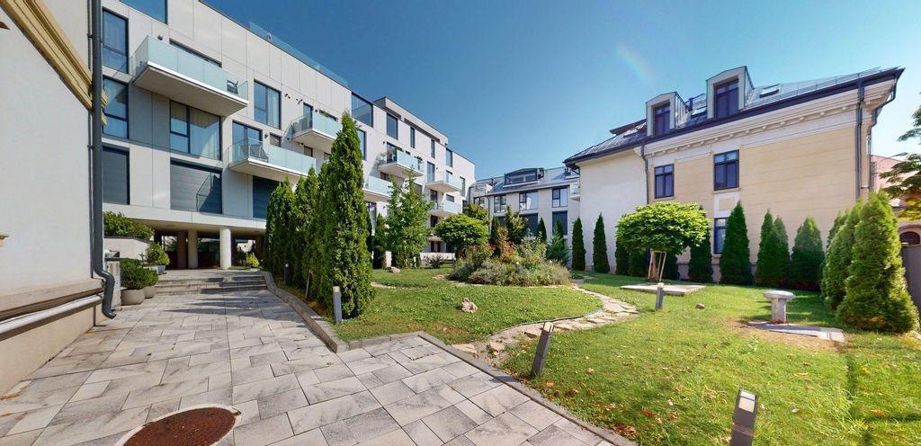 Apartament elegant 2 cam cu istorie rafinament si facil