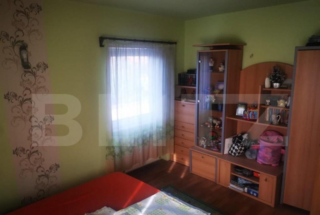 Casa 10 camere 300 mp utili teren 700 mp