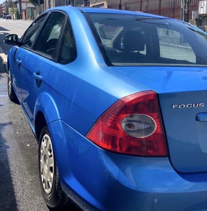 Ford Focus 2010 Sedan 1 6 Dublu Climatronic 4 390 eur