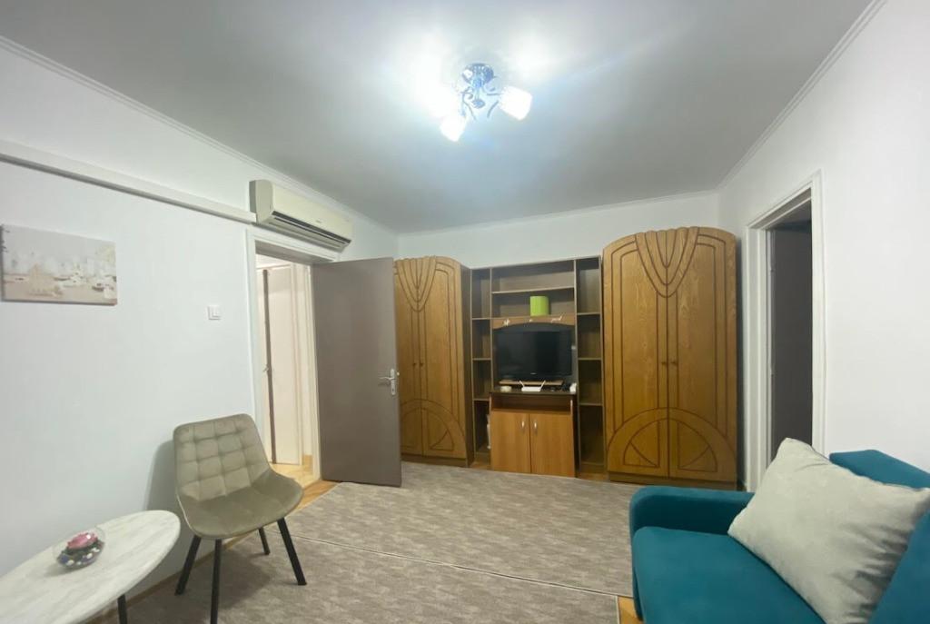 Ap 2 cam Craiovei 1500 ron