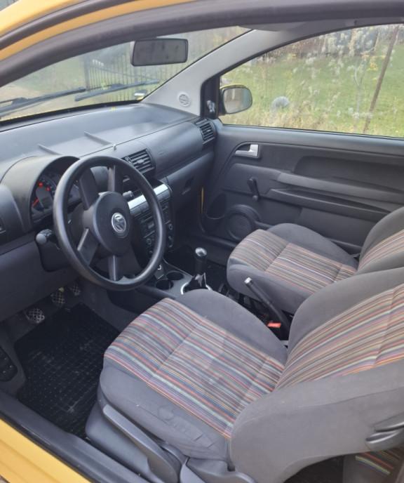 Vw Fox 1 0i 2010 impecabil 1250e 1 250 eur