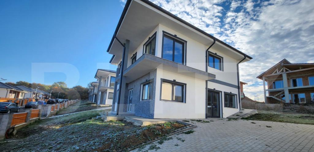 Vila superba cu o panorama deosebita asupra orasului situata