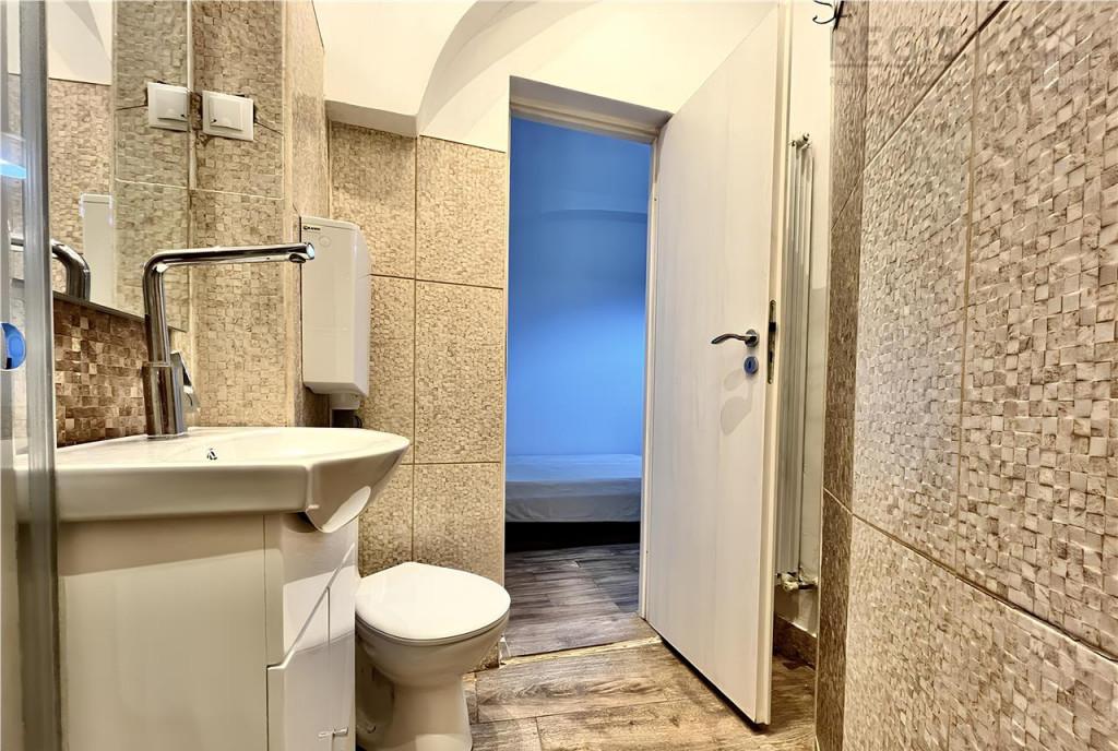 Garsoniera cu Parcare zona Ultracentral Piata Sfatului