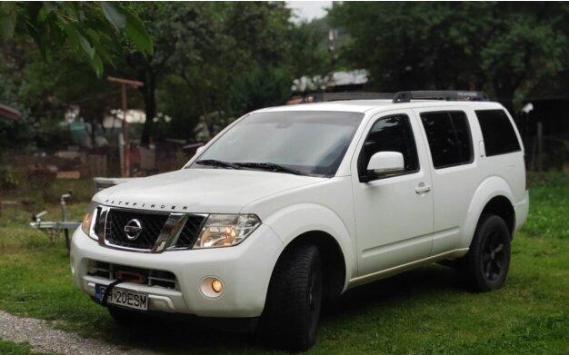 Nissan Pathfinder 2012