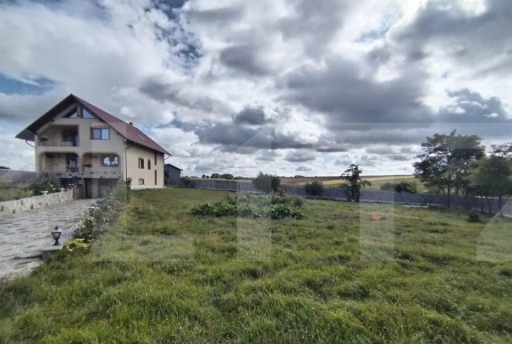 Vila D P 1 M lux Dorohoi - 228 mp utili teren 2 300 mp