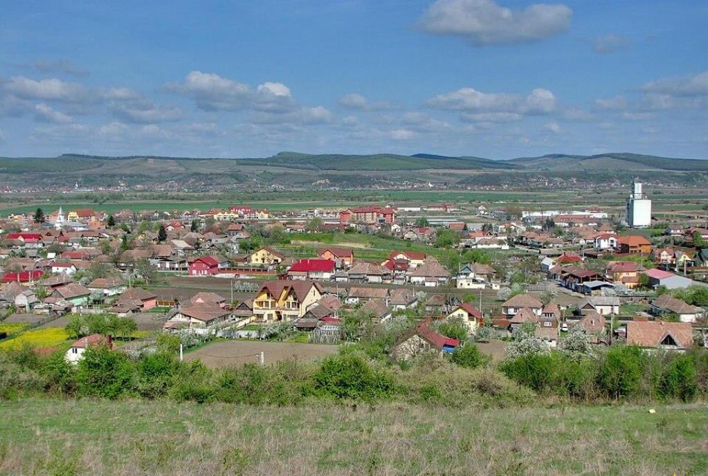 Vila 3 dormitoare cu bai proprii teren 660 mp a