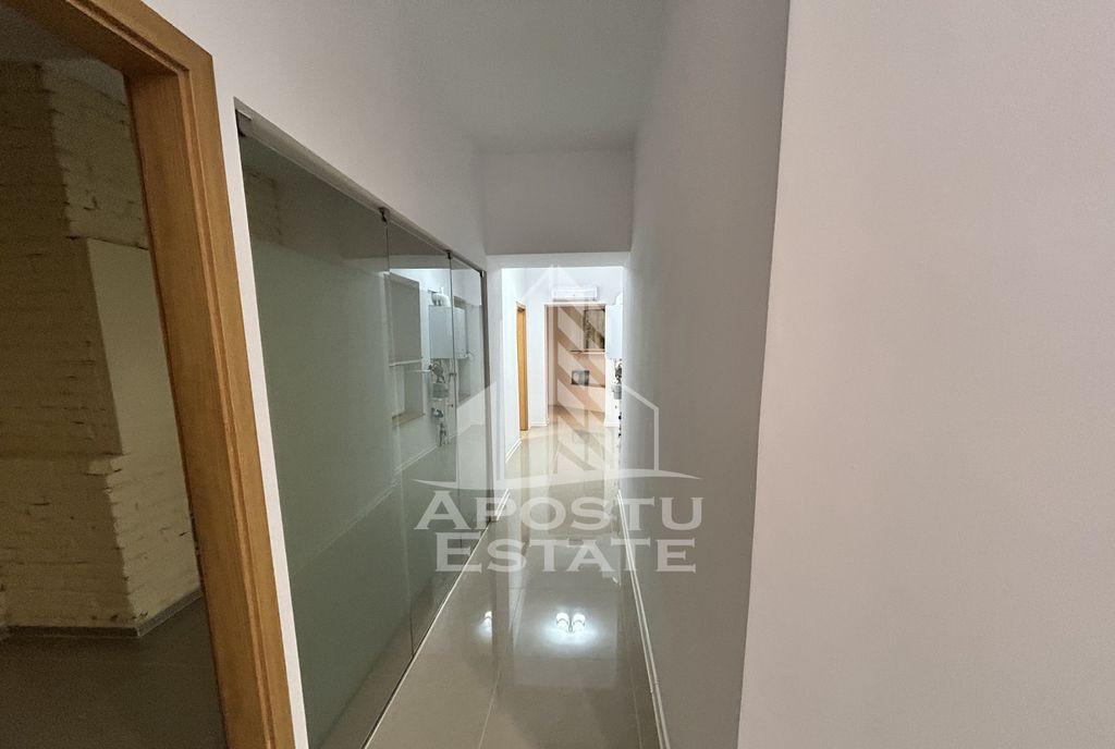 Spatiu comercial 360 mp de vanzare sad parter Baile N