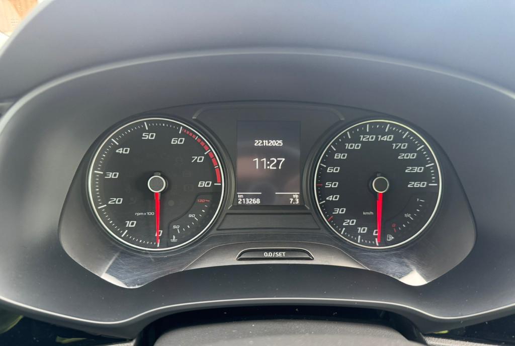 Se vinde Seat Leon 1 4 5 800 eur