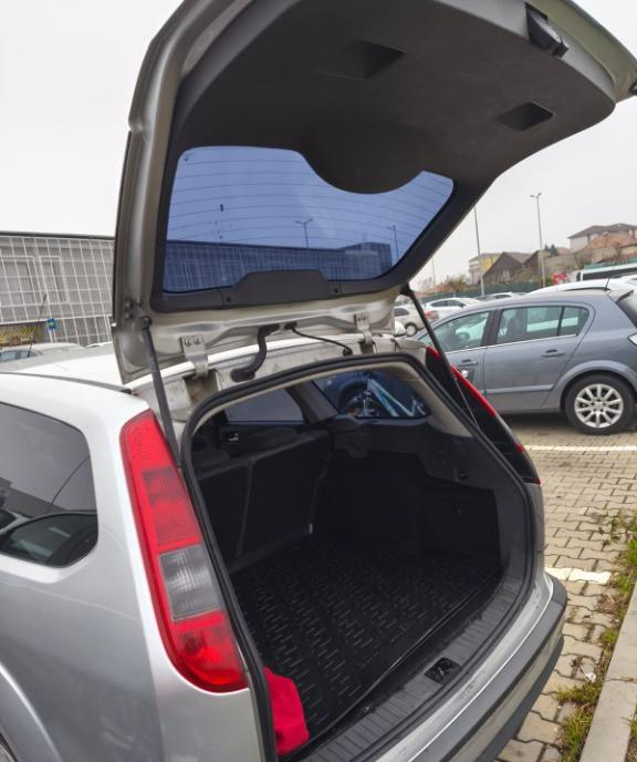 Dezmembrez Ford focus 1 6 tdci 2007 200 lei