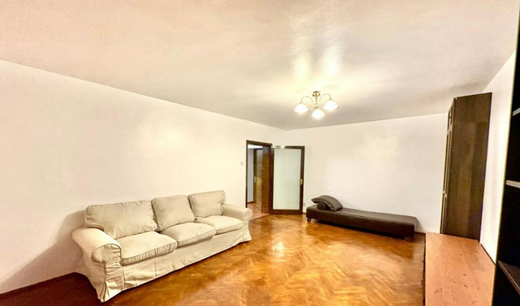 Unirii Negru Voda apartament 2 camere spatios 70 mp