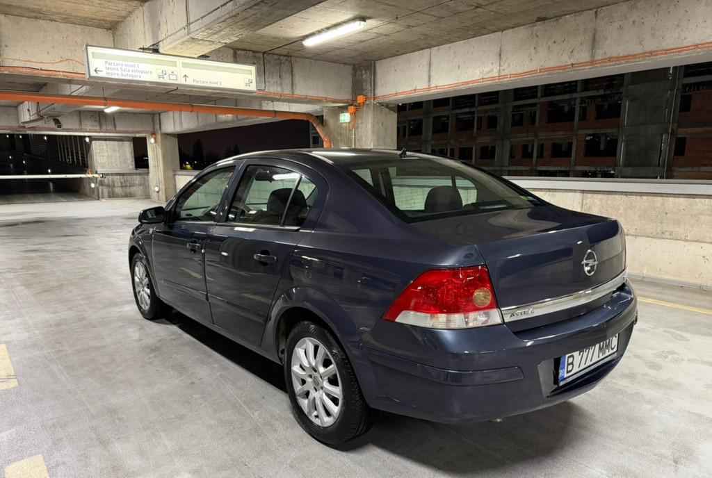 Opel Astra H Sedan bull 1 6 16V bull 115 CP bull Benzina bull 2009 bull Euro 4 bull 176 000 KM 3 150 eur