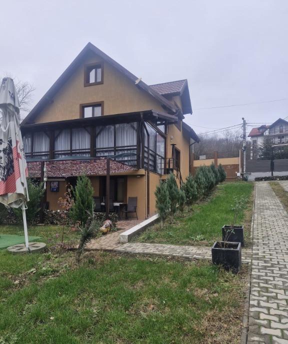 Vila in localitatea Sarata Monteoru Buzau