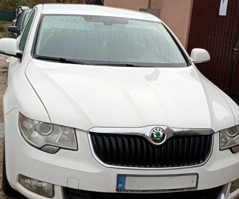 Skoda superb editie limitata 2012 7 200 eur