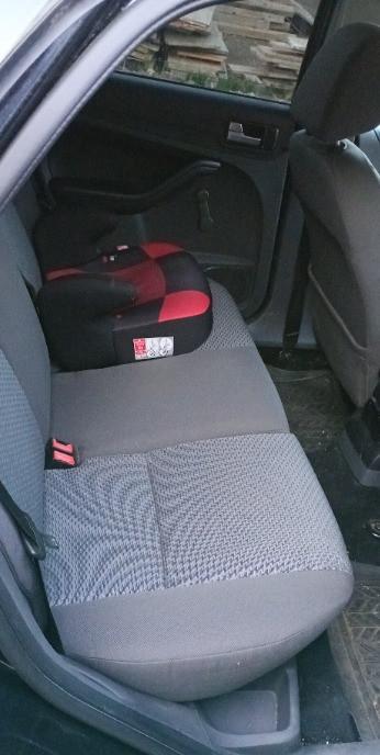 Ford focus 1 6 1 700 eur