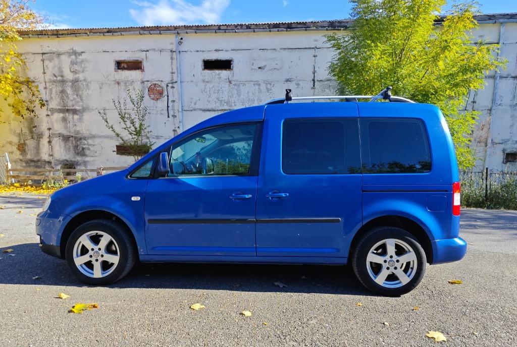 Volkswagen CADDY LIFE 7 LOCURI varianta scurta 1 9 TDI 105 CP 2009 5 300 eur