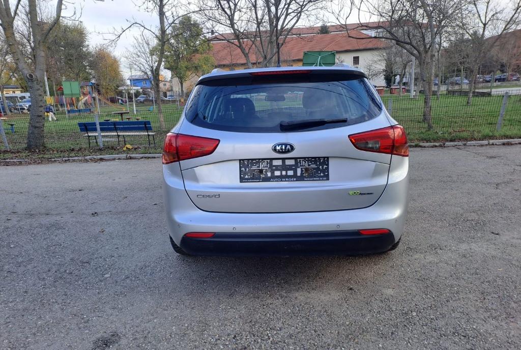 Kia Ceed 1 6 tdi model 2014 187900 km 4 790 eur