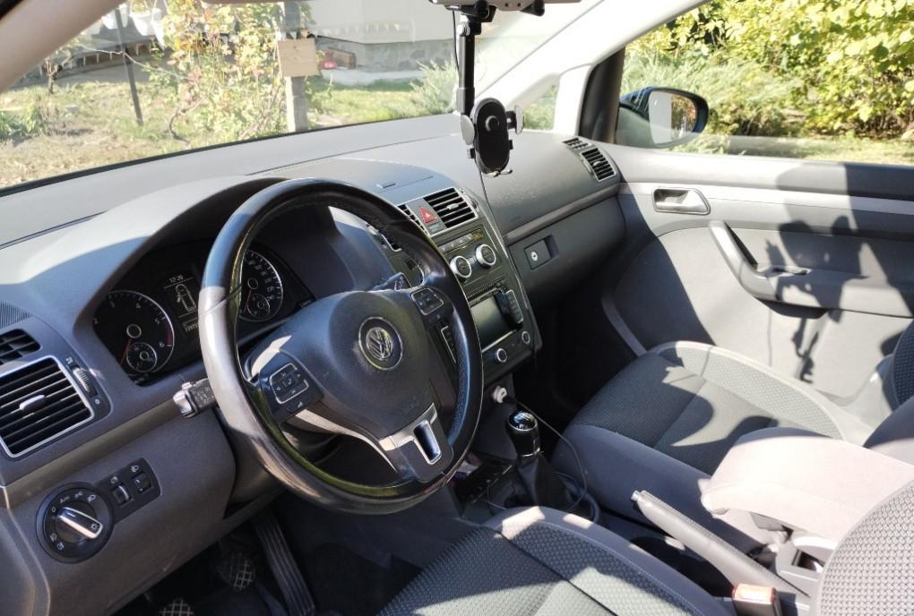 Vw Touran 2 0 140 cp 7 locuri an 2014 COMFORTLINE 7 250 eur