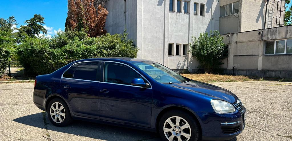 VW jetta 1 6 fsi propietar 2 700 eur