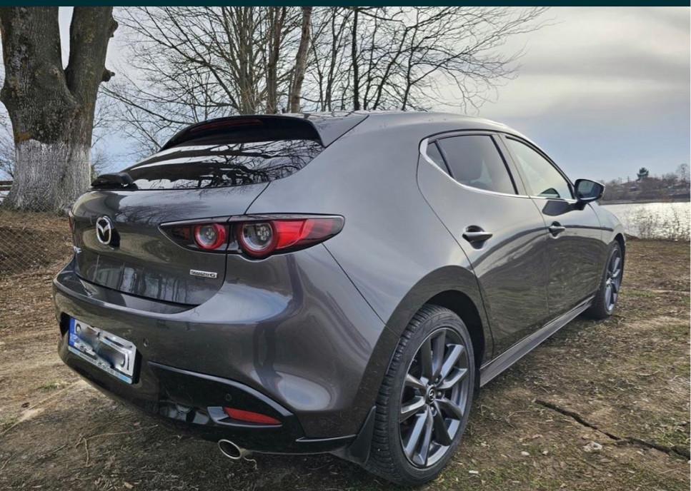 Mazda 3 2020 revizii reprezentanta 16 800 eur