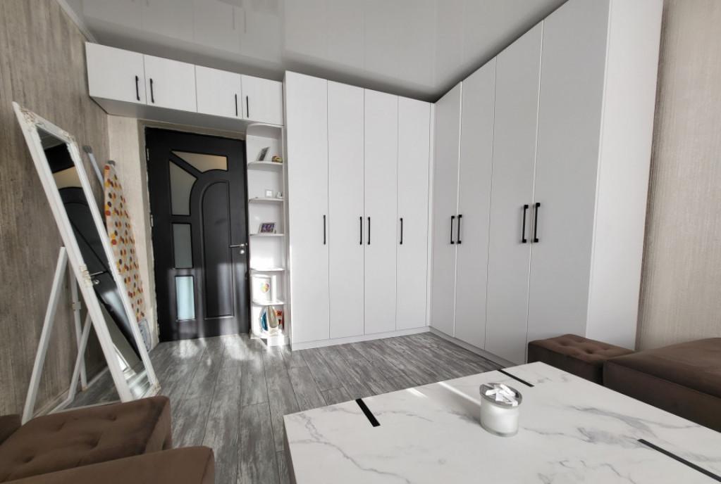 Apartament 2 camere etaj 2 modern zona 9 Mai