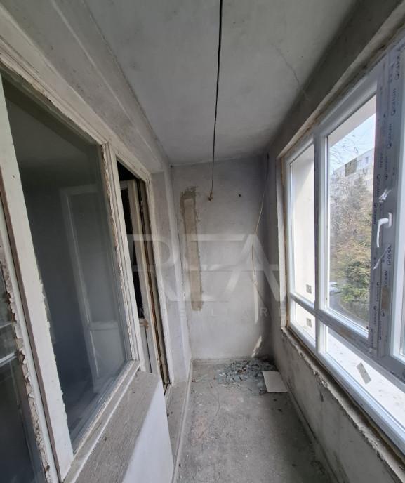 4 camere decomandat 2/4 86mp anvelopat Pacii Apusului