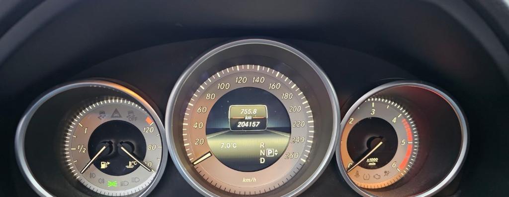 Mercedes-Benz E200 12 000 eur