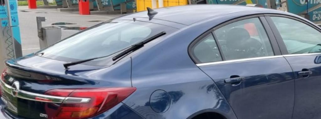 Opel Insignia limuzina 6 500 eur