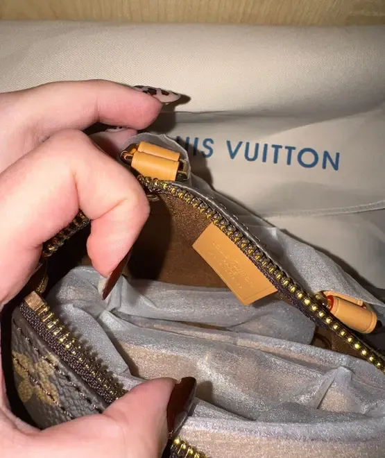 Geanta Louis Vuitton mica