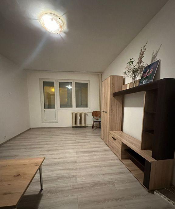 Apartament 2 camere decomandat langa metrou 1 decembrie 1918