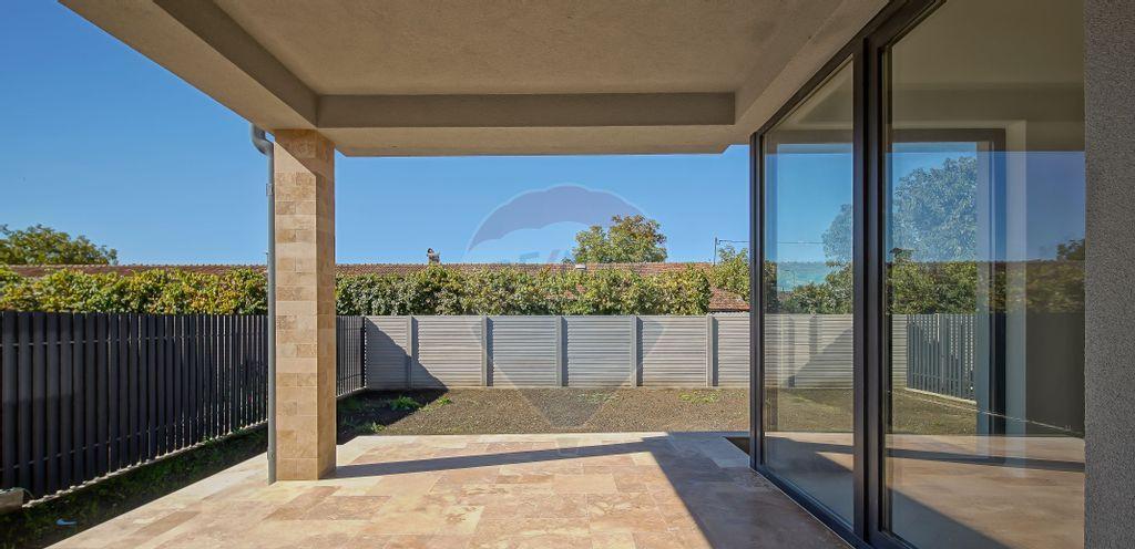 Casa / Vila cu 5 camere de vanzare