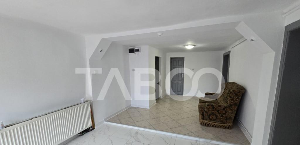 Apartament la casa cu 2 camere de inchiriat Seli