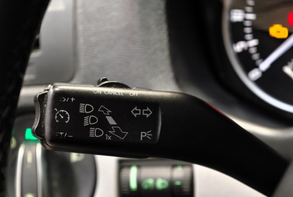 Skoda Octavia 2012 1 6 TDI Elegance 4 500 eur