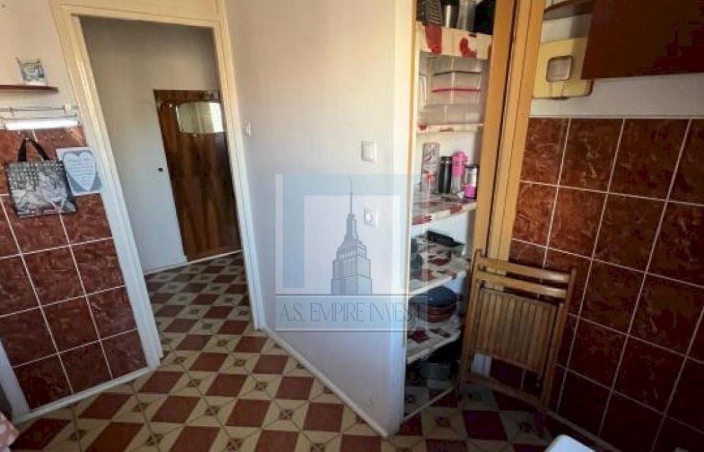 Casa interbelica Demisol Parter 9 camere zona Centru