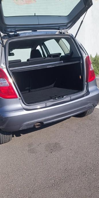 Mercedes-Benz A180 3 000 eur