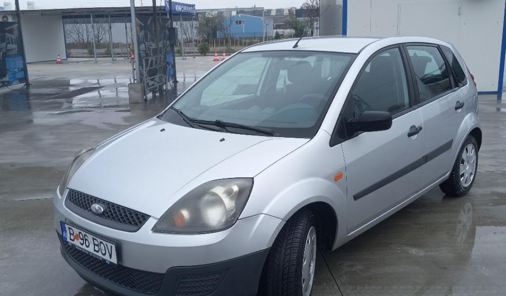 Ford fiesta consum mic 2 000 eur