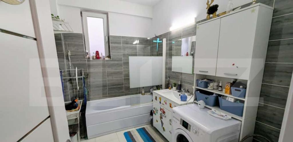 Apartament 3 camere 72 mp zona Ampoi 3