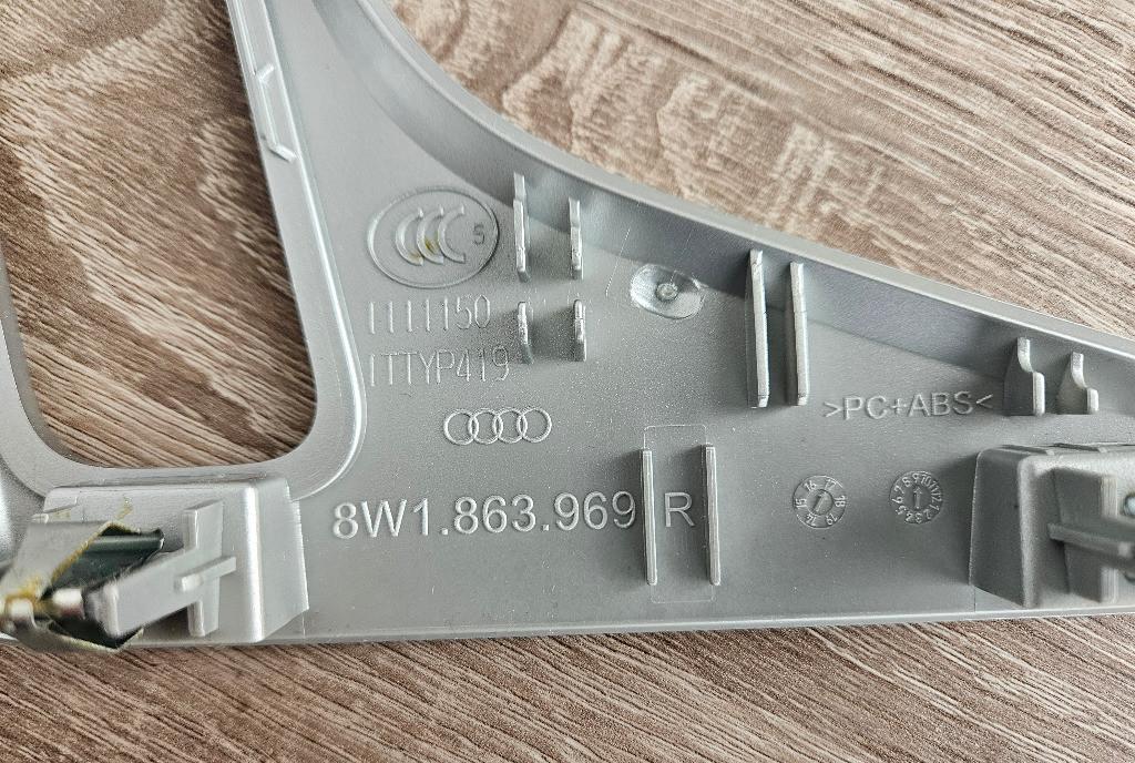 Ornament consola centrala Audi A4/B9 80 lei